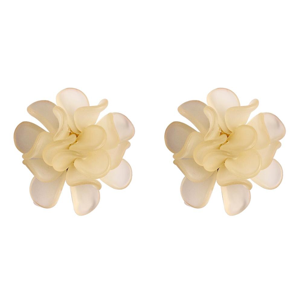 Sweet Holiday Flower Stud Earrings